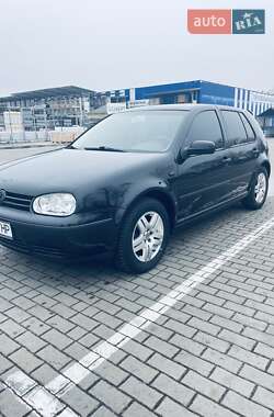 Хэтчбек Volkswagen Golf 2002 в Коломые