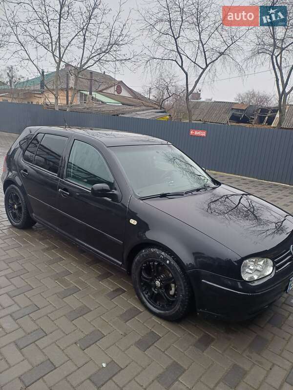 Хэтчбек Volkswagen Golf 1998 в Шепетовке фото Хэтчбек Volkswagen Golf 1998 в Шепетовке