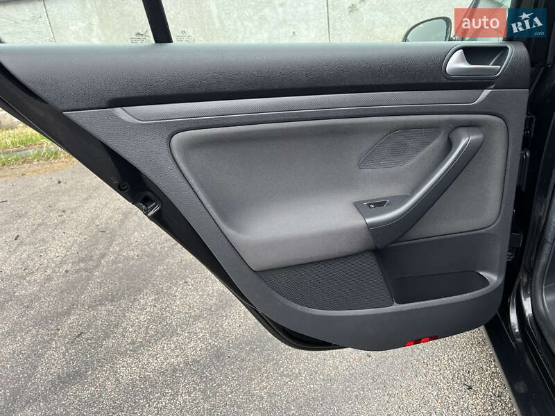 Хэтчбек Volkswagen Golf 2007 в Киеве фото 16 Хэтчбек Volkswagen Golf 2007 в Киеве