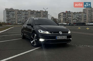 Универсал Volkswagen Golf 2018 в Киеве