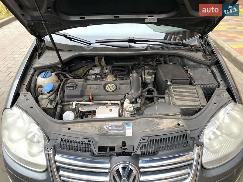 Универсал Volkswagen Golf 2009 в Тернополе