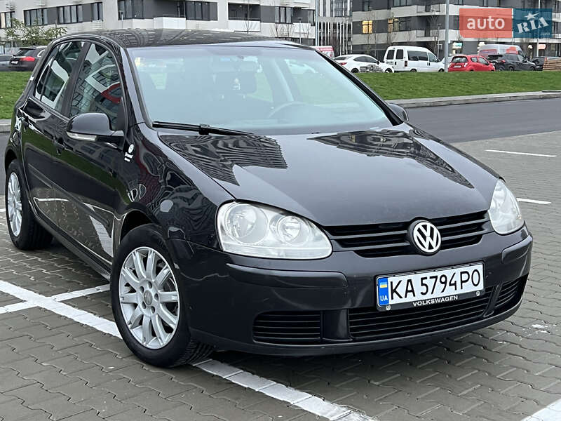 Volkswagen Golf 2004
