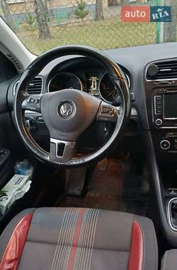Універсал Volkswagen Golf 2012 в Броварах