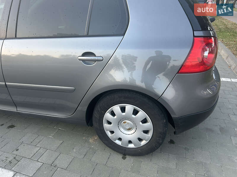 Хэтчбек Volkswagen Golf 2008 в Хмельницком