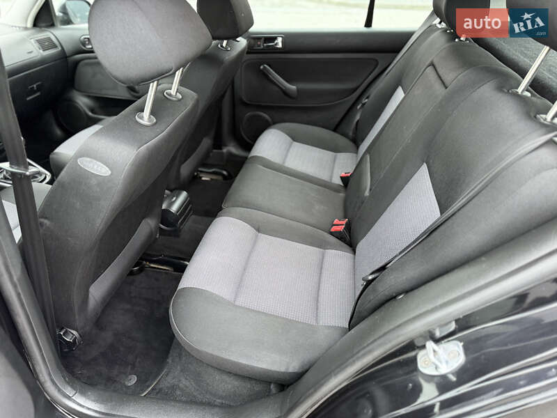 Хэтчбек Volkswagen Golf 2003 в Черновцах фото 44 Хэтчбек Volkswagen Golf 2003 в Черновцах