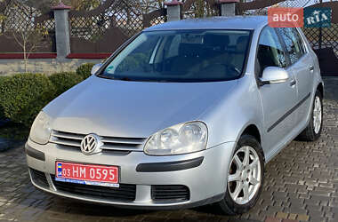 Хэтчбек Volkswagen Golf 2004 в Луцке