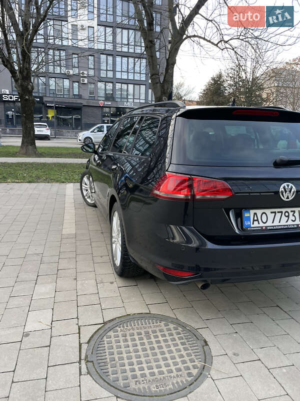 Универсал Volkswagen Golf 2016 в Ужгороде