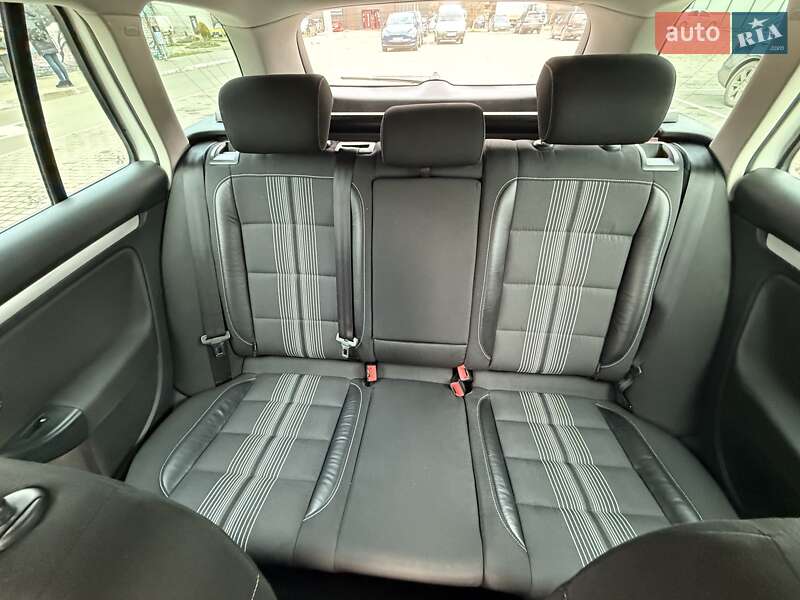 Універсал Volkswagen Golf 2012 в Луцьку фото 16 Універсал Volkswagen Golf 2012 в Луцьку