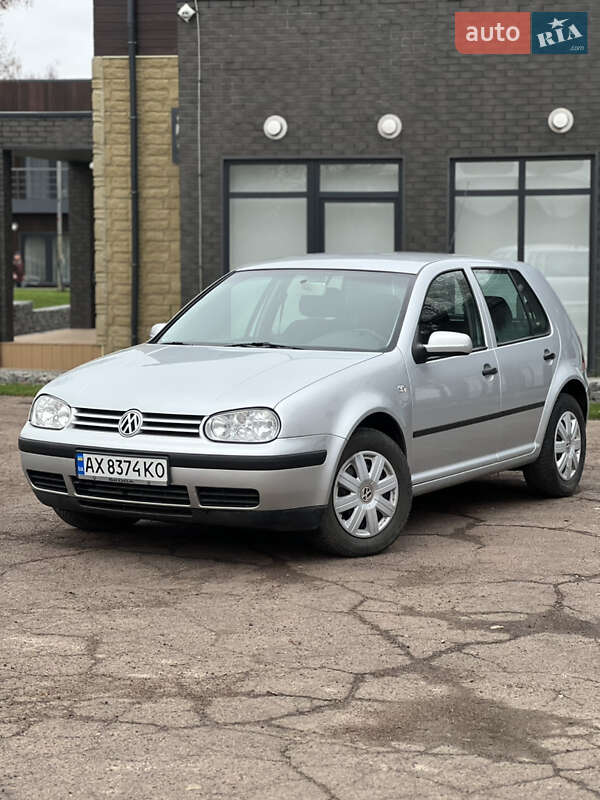 Volkswagen Golf 2001