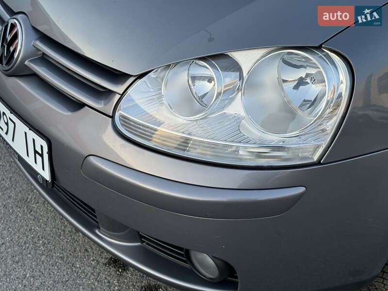 Хетчбек Volkswagen Golf 2007 в Сваляві