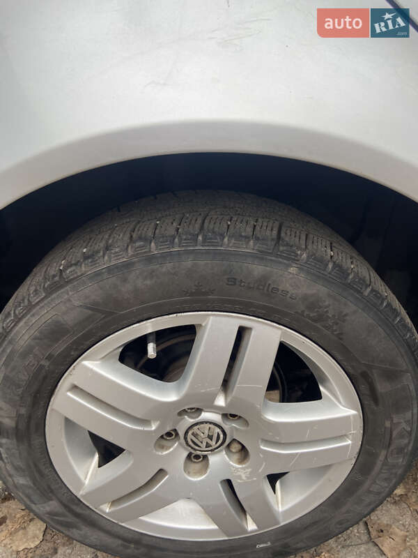 Хэтчбек Volkswagen Golf 2001 в Каменском фото 14 Хэтчбек Volkswagen Golf 2001 в Каменском