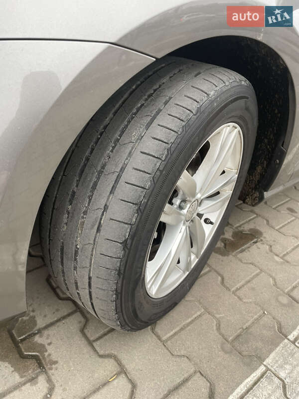 Універсал Volkswagen Golf 2016 в Вишневому