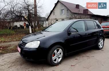 Хэтчбек Volkswagen Golf 2006 в Ровно
