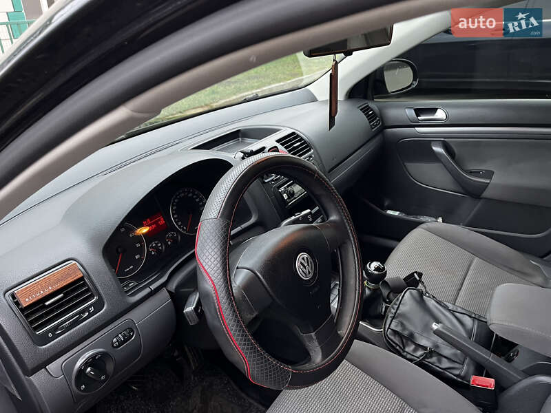 Универсал Volkswagen Golf 2007 в Яготине