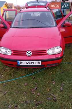 Универсал Volkswagen Golf 2002 в Луцке