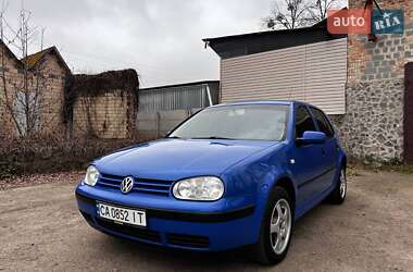 Хэтчбек Volkswagen Golf 1999 в Лысянке