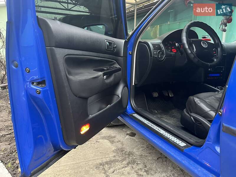 Хетчбек Volkswagen Golf 2001 в Києві фото 5 Хетчбек Volkswagen Golf 2001 в Києві