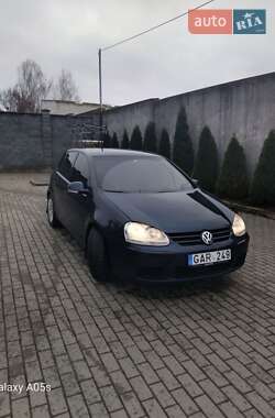 Хетчбек Volkswagen Golf 2008 в Березному