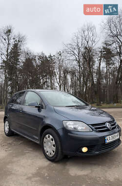 Хетчбек Volkswagen Golf 2008 в Києві
