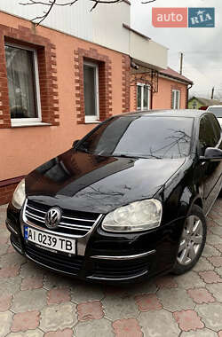 Хэтчбек Volkswagen Golf 2006 в Киеве