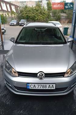 Универсал Volkswagen Golf 2016 в Черкассах