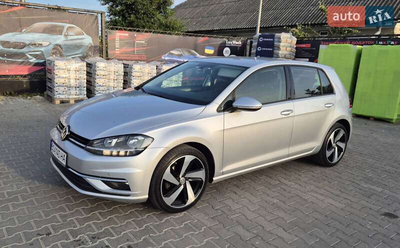 Хэтчбек Volkswagen Golf 2018 в Тернополе