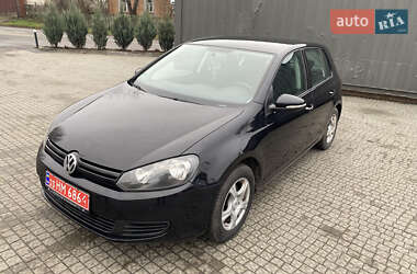 Хэтчбек Volkswagen Golf 2010 в Полтаве