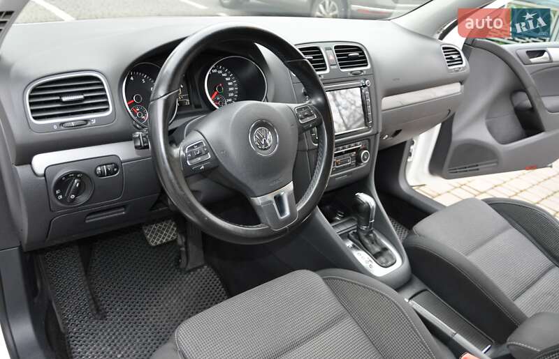 Хэтчбек Volkswagen Golf 2011 в Одессе