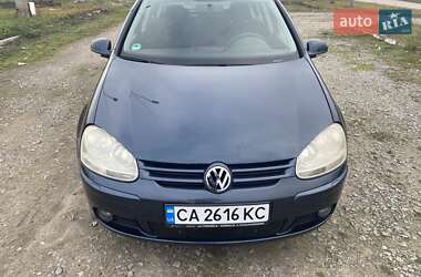Хэтчбек Volkswagen Golf 2006 в Чигирине