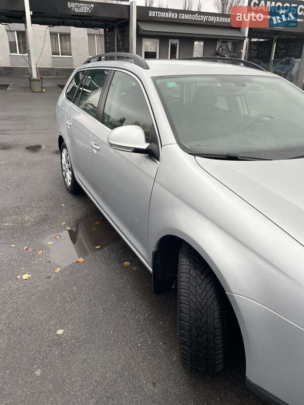 Универсал Volkswagen Golf 2009 в Виннице