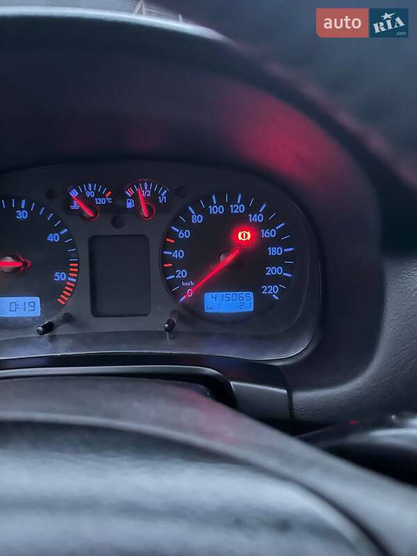 Хетчбек Volkswagen Golf 2000 в Збаражі