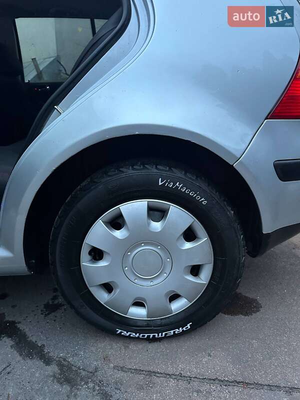 Хетчбек Volkswagen Golf 2000 в Збаражі