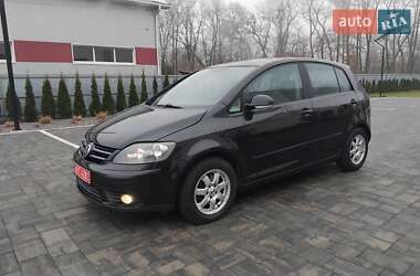 Хетчбек Volkswagen Golf 2005 в Луцьку