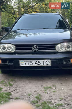 Универсал Volkswagen Golf 1994 в Ровно