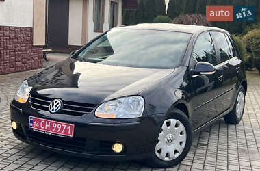 Хэтчбек Volkswagen Golf 2008 в Самборе