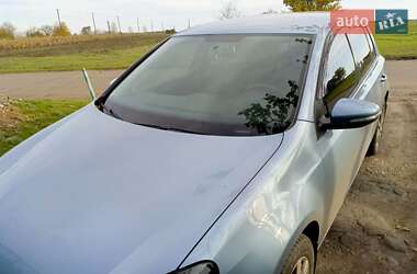 Хэтчбек Volkswagen Golf 2010 в Арбузинке