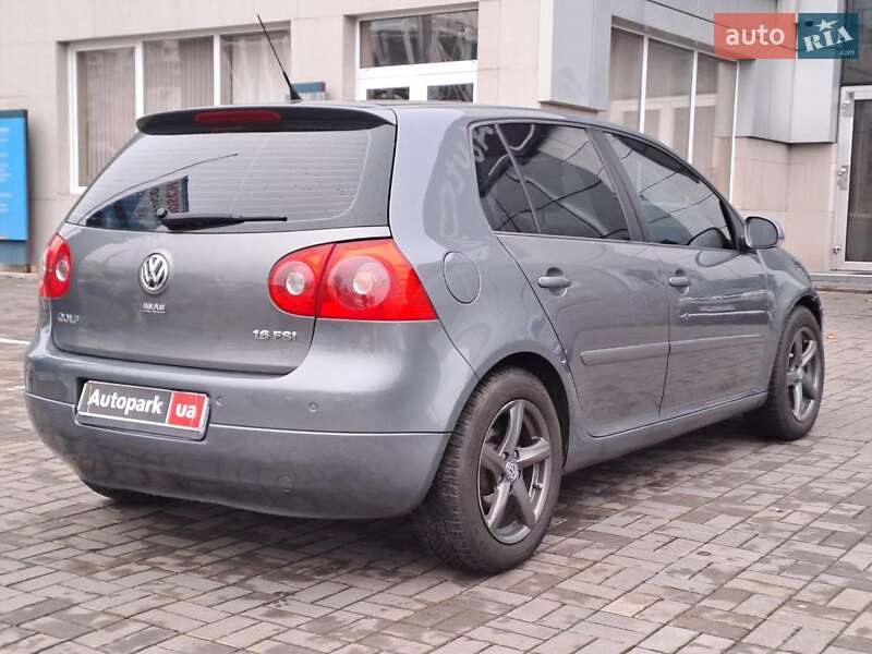 Хэтчбек Volkswagen Golf 2006 в Одессе
