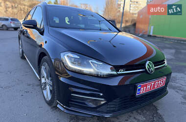 Универсал Volkswagen Golf 2019 в Ровно