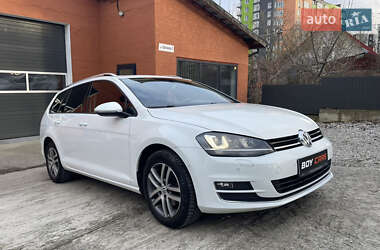 Універсал Volkswagen Golf 2016 в Івано-Франківську