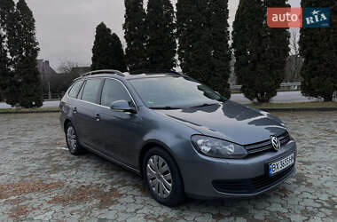 Универсал Volkswagen Golf 2010 в Дубно