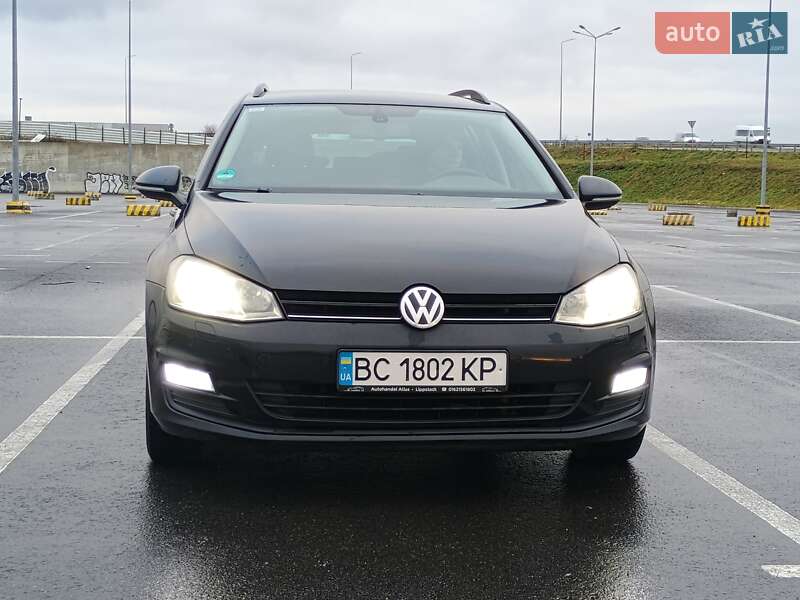 Універсал Volkswagen Golf 2013 в Львові