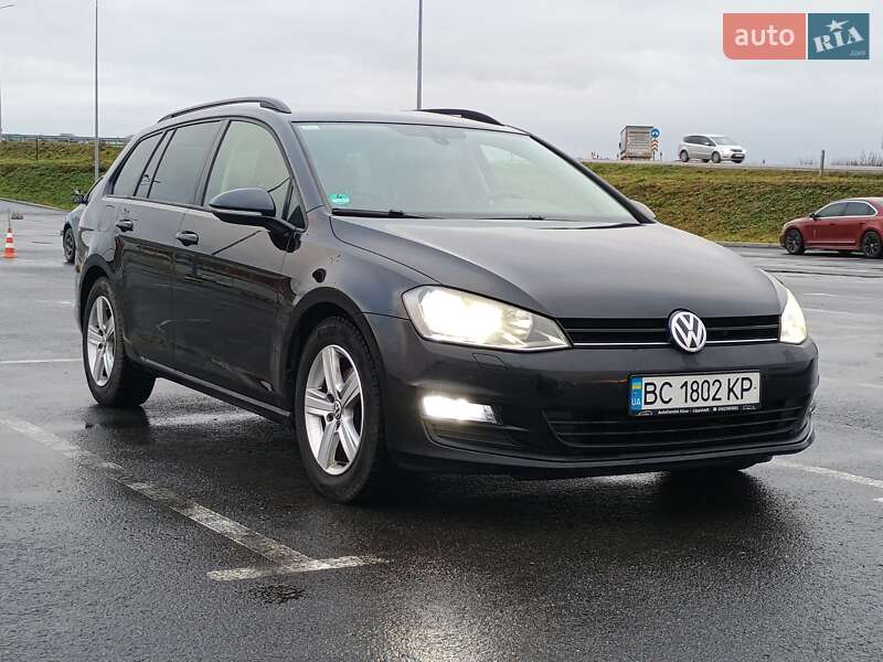 Універсал Volkswagen Golf 2013 в Львові