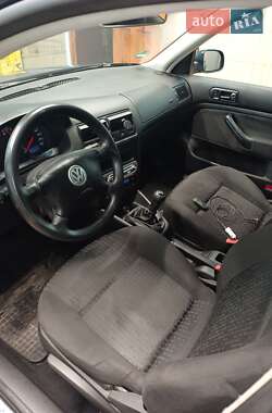 Универсал Volkswagen Golf 2002 в Житомире