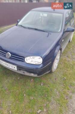 Хэтчбек Volkswagen Golf 2000 в Скале-Подольской