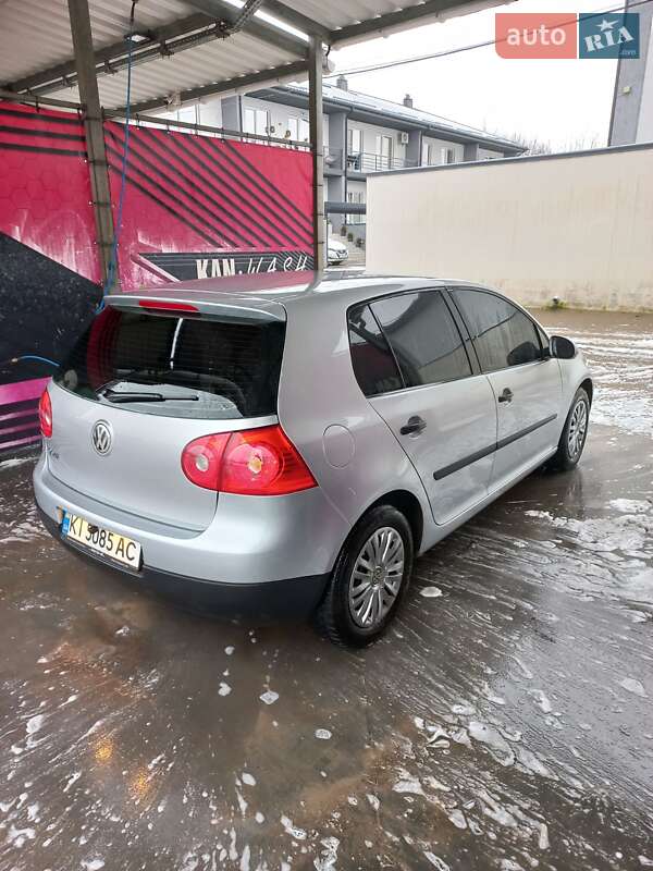 Хетчбек Volkswagen Golf 2005 в Білій Церкві