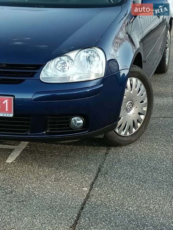 Хетчбек Volkswagen Golf 2007 в Києві