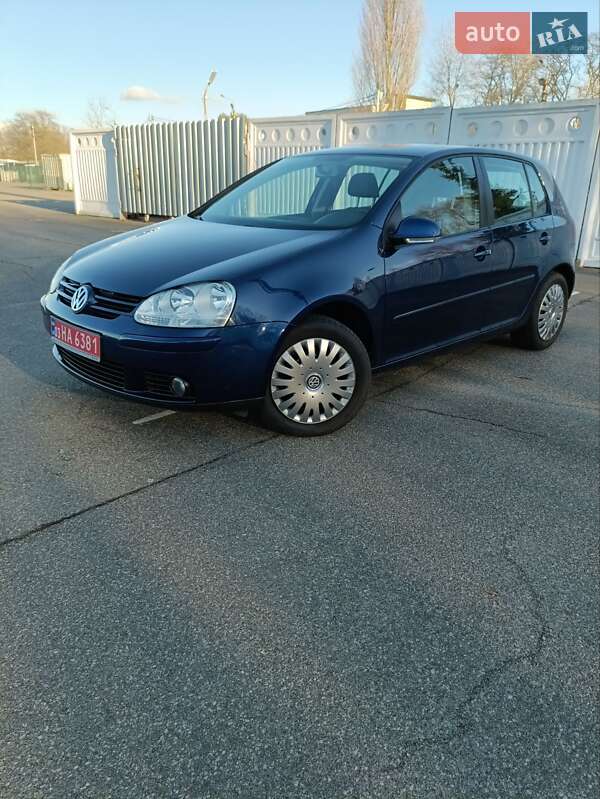 Хетчбек Volkswagen Golf 2007 в Києві