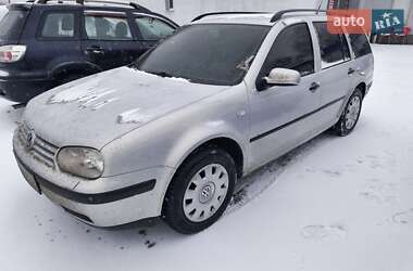 Универсал Volkswagen Golf 2000 в Киеве