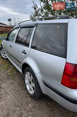 Універсал Volkswagen Golf 2002 в Жовтанцях