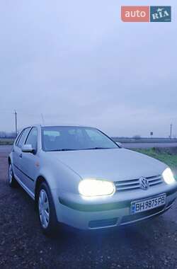 Хетчбек Volkswagen Golf 2000 в Іванівці